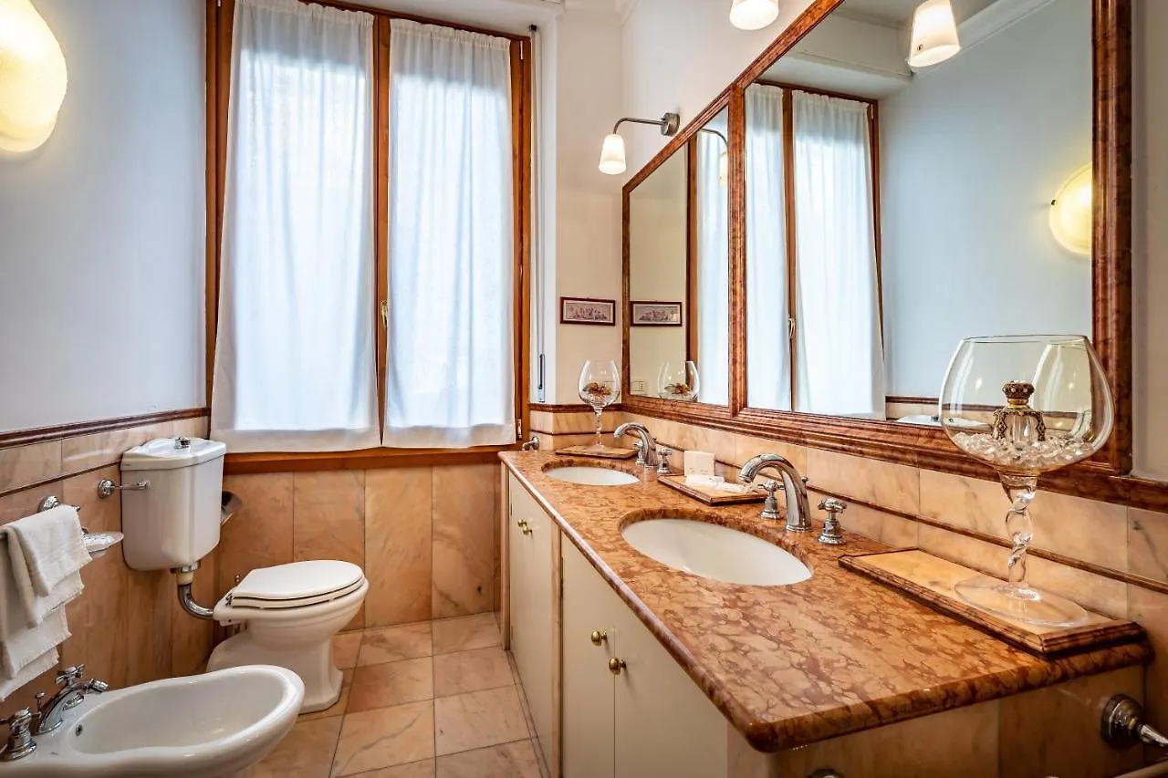 Apartment Yid Leopolda Apt Few Minutes From Central Station Florence