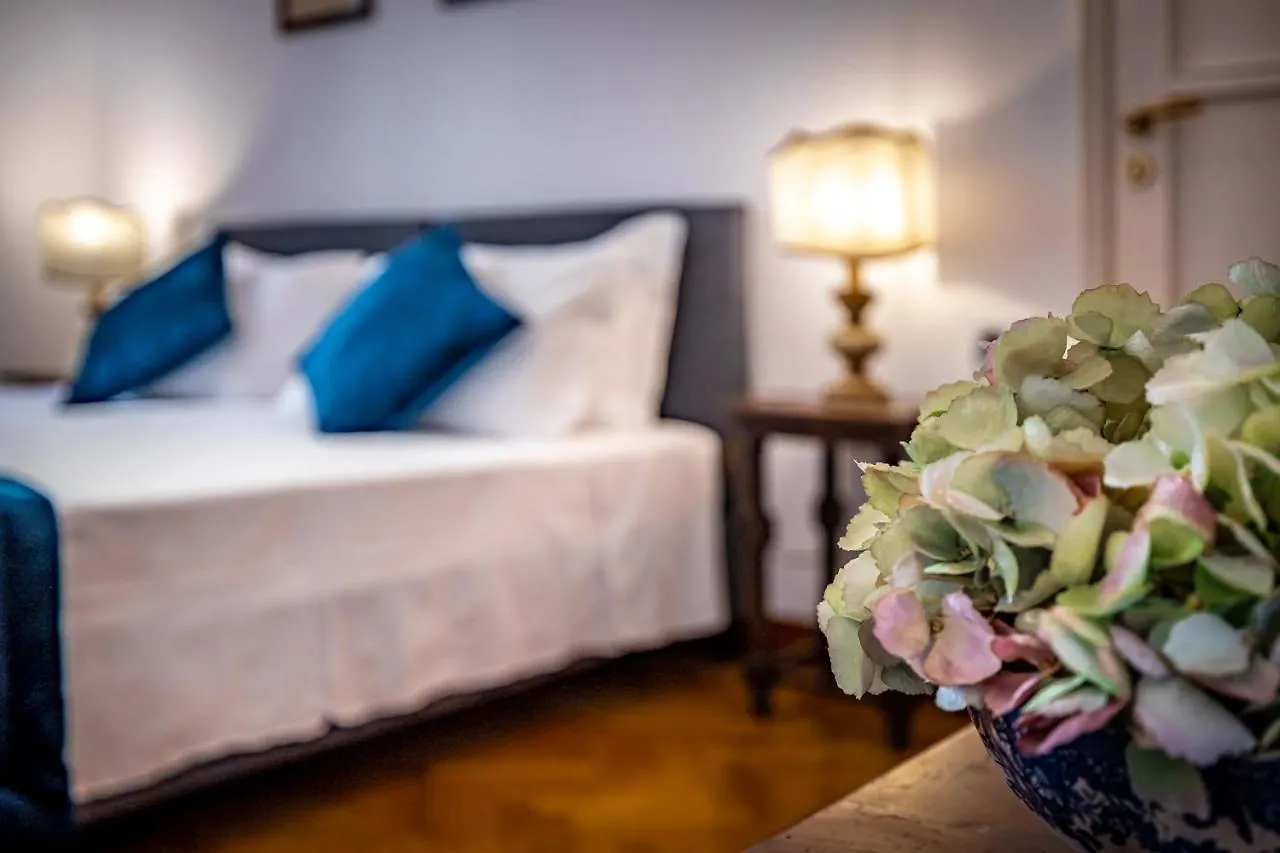 Apartment Yid Leopolda Apt Few Minutes From Central Station Florence
